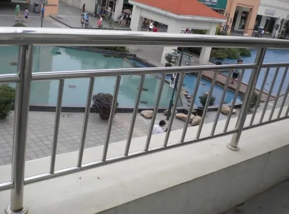 不銹鋼護(hù)欄